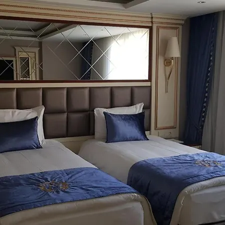 Grand Marcello & 4*